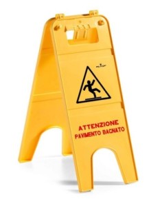 filmop-signal-kunststoffboden-nass-8614