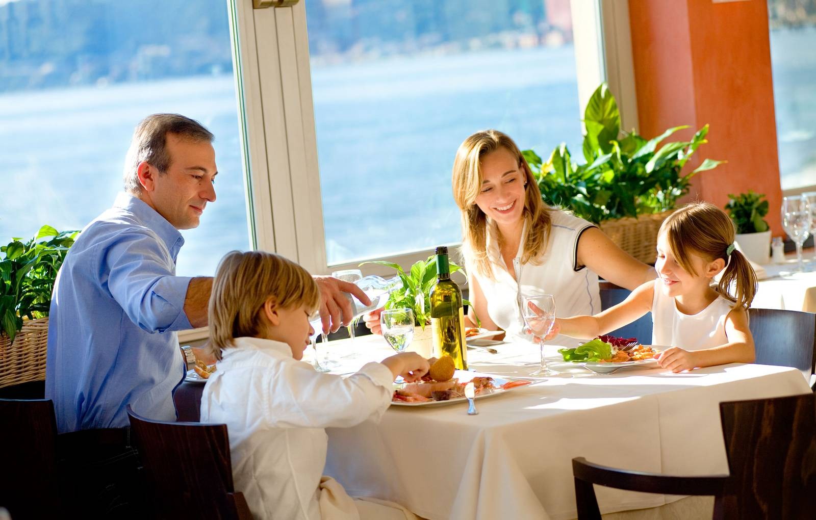 Conquista le Famiglie Viaggiatrici: Il Successo dei Family Hotel Grazie ai Servizi Indispensabili per Bambini